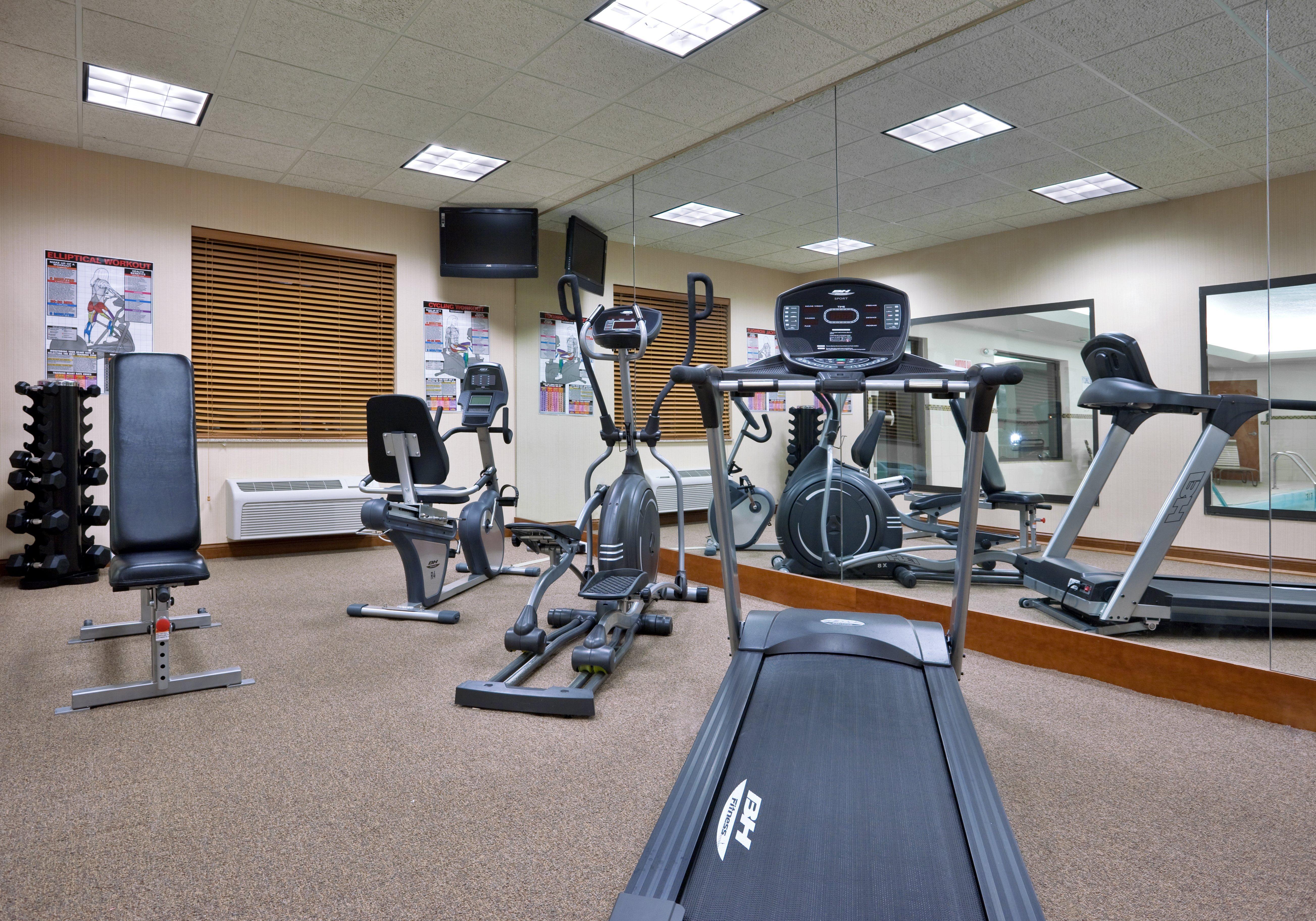 Holiday Inn Express Hotel & Suites Tipp City By Ihg Buitenkant foto