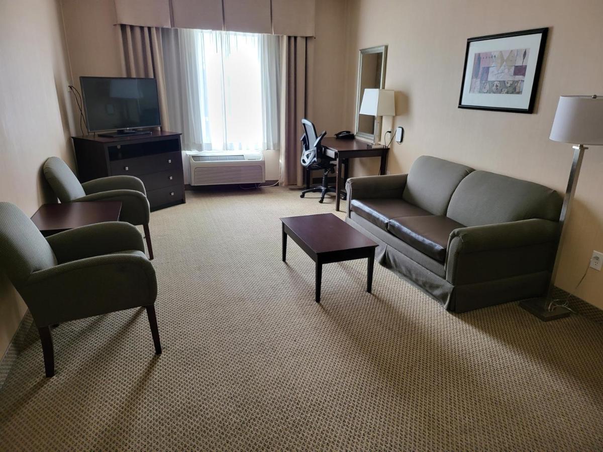 Holiday Inn Express Hotel & Suites Tipp City By Ihg Buitenkant foto