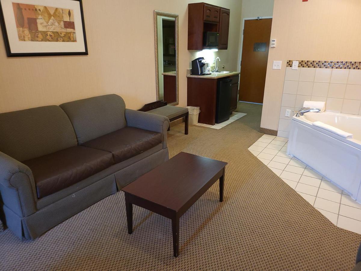 Holiday Inn Express Hotel & Suites Tipp City By Ihg Buitenkant foto