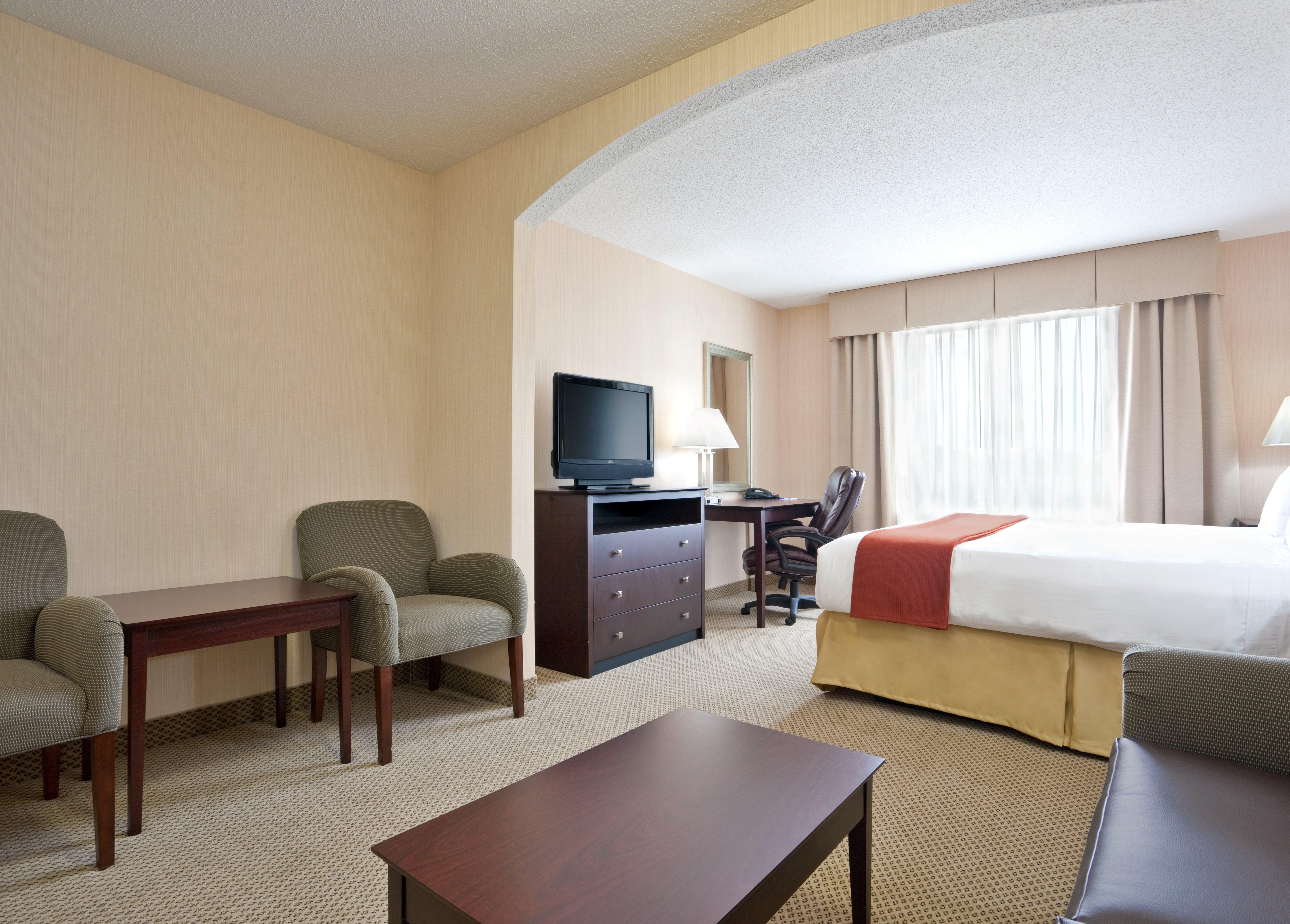 Holiday Inn Express Hotel & Suites Tipp City By Ihg Buitenkant foto